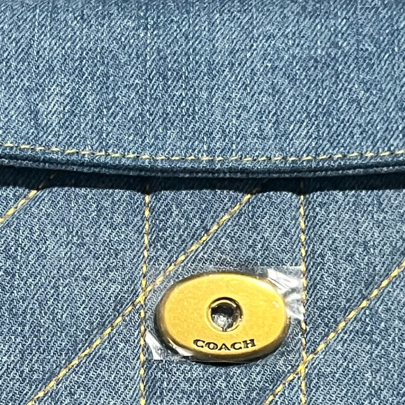 Coach Tabby 26 Quilted Denim Shoulder Bag in Light Blue - Picture 4 of 6